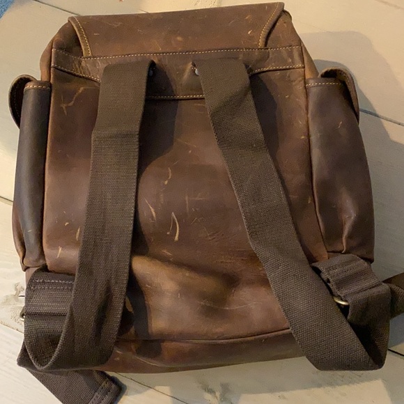 Vintage Luxury Designer Tusting Leather Backpack - Picture 5 of 10